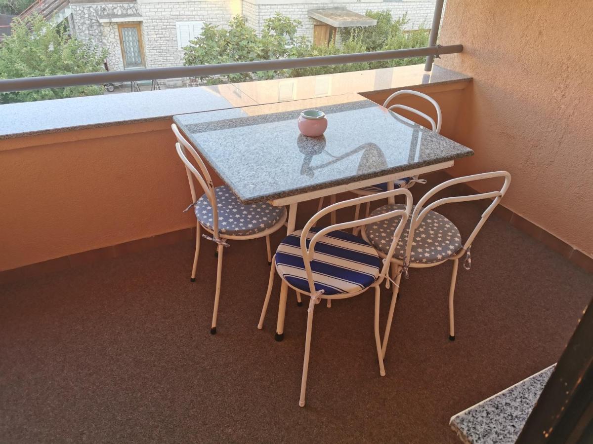 Near By Everything Vodice Exterior photo